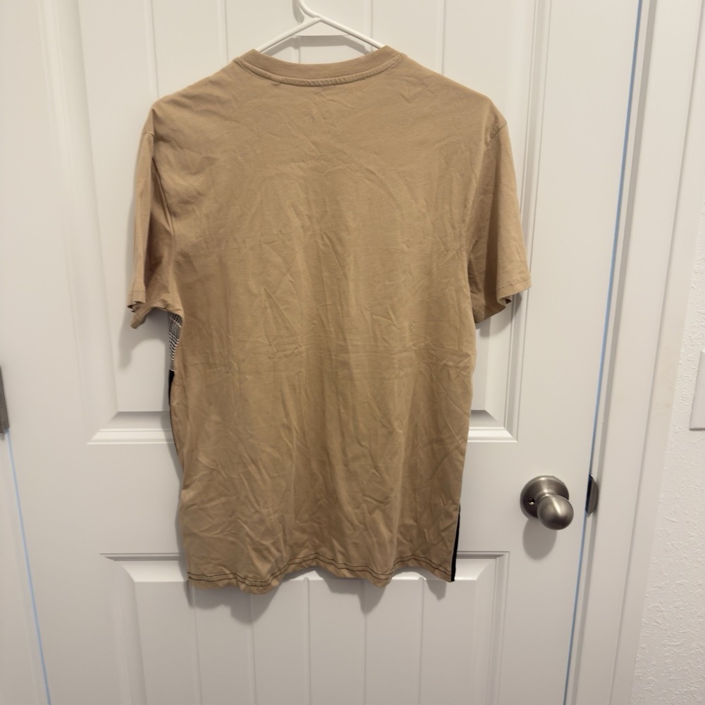 Guess‎ Men's Black Tan Logo Tshirt Size Small NWT - Picture 2 of 5